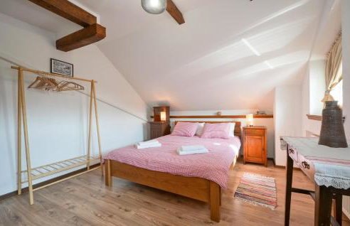 3 Bedroom Beautiful Home In Novi Marof - Foto 28