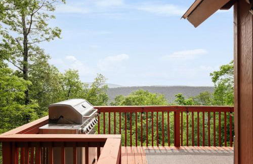 Stunning Mountain Views w Deck & Grill on 5 Acres! - Foto 5