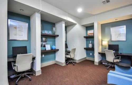 Lux Mid-Rise Walking Distance to NRG Stadium - Foto 28