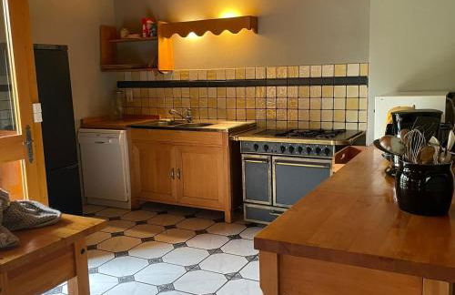 Charmante Maison en Granit Près de Tence - FR-1-582-134 - Foto 13