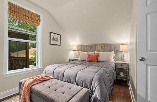 Casa DeSoto - Luxury Downtown Oasis - Photo 23