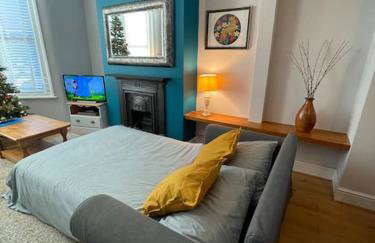 Gloucester Rd 2 mins away - Fab, new, trendy house - Foto 7