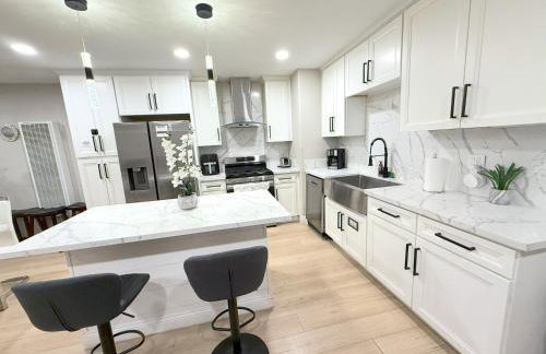 Exotic Homes Gillespie Dr by SD stay - Foto 43