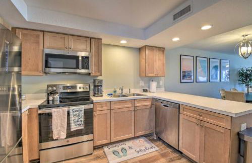 Beachfront Nags Head Condo with Private Balcony! - Foto 9