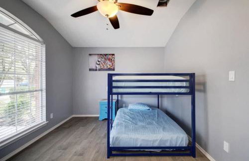 Modern 4 Bedroom Home in Cedar Park - Foto 10