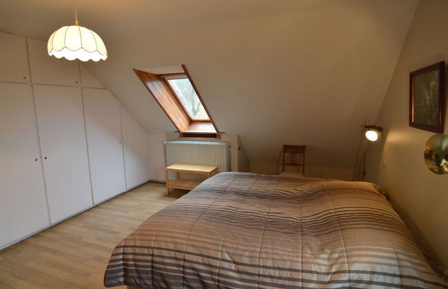 Hillside Retreat With Pond - Photo 7