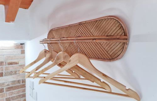 CASA OFICINA - Praia & Centro (300m) - WiFi - AC - Foto 31