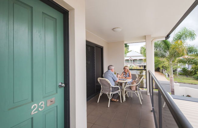 Apartments on Palmer - Photo 16