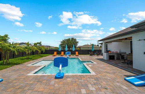 Brand-New - Contemporary Gem-Pool Game Room BBQ - Foto 36