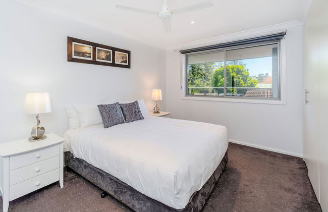 Adrift Apartments - Photo 11