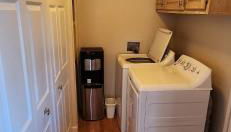 Lake View Home Community Pool in Riviera Heights - Foto 5