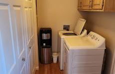 Lake View Home Community Pool in Riviera Heights - Foto 5