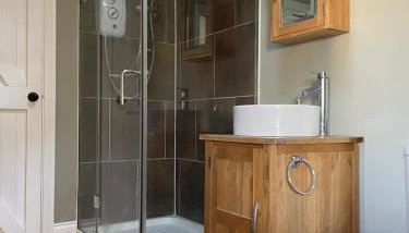 The Old Piggery - tranquil garden guest cottage - Foto 4, Shower