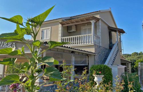 Antigone House - Foto 1