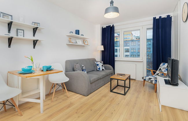 Apartment Władysława IV by Renters - Photo 1