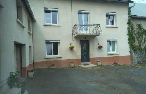 Gîte de vacances 12 couchages plus 2 lits bébés - Foto 14