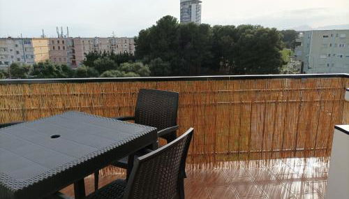 Cambrils Bahía - Photo 5