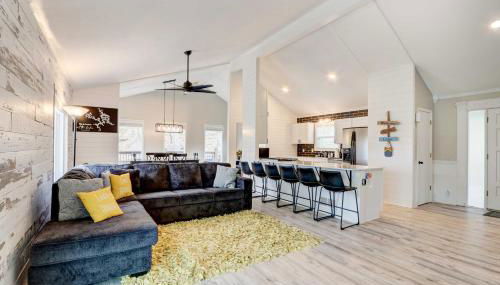 Lakefront Vacation Rental with Dock and Views! - Foto 4