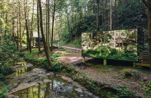 Modern Mirror Home w/ Hot-tub | “Glass House” #3 - Foto 30