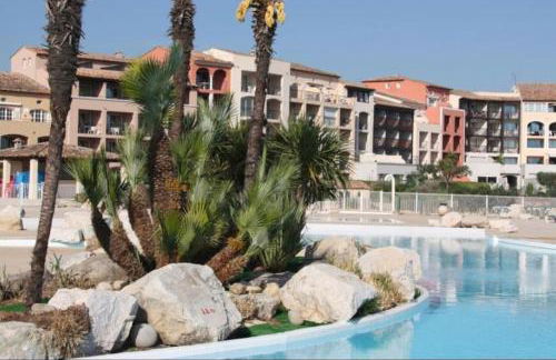 Proche St Tropez refait à neuf bord de plage et piscine - Foto 22