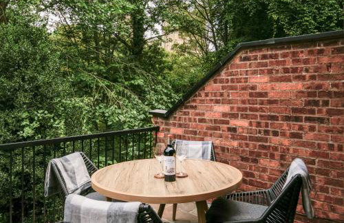 Durham City Centre Hideaway - Terrace with View & Parking - Photo 33