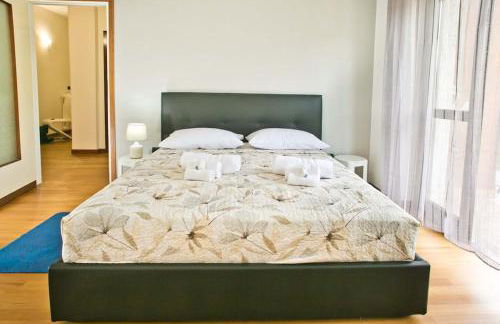 LA'DELI - Como - grande appartamento con parcheggio, nefltix, giardino, terrazzo - Foto 18