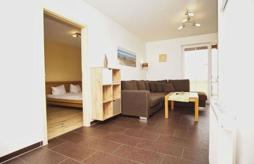 Schicke FeWo mit Terrasse, gratis Nutzung vom AHOI Erlebnisbad und Sauna in Sellin - Haus De niege Wech FeWo 02 - Foto 8