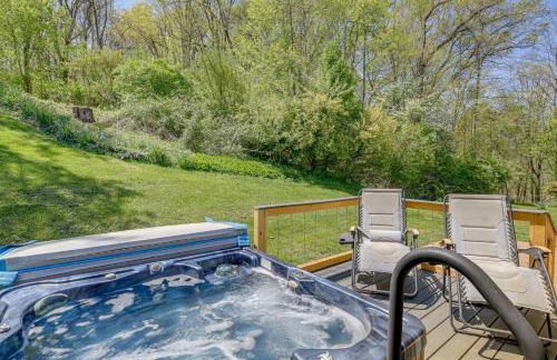 Lakefront Kingsport Home with Private Hot Tub! - Foto 2