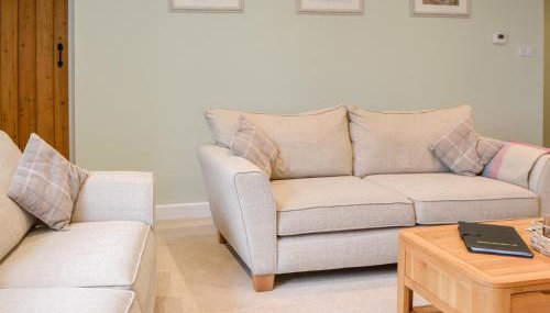 Addycombe Cottage - Photo 5