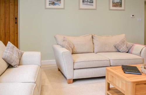 Addycombe Cottage - Photo 5