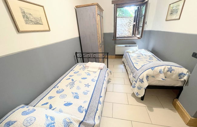 Spoleto Poolside - Sleeps 24 - Photo 41