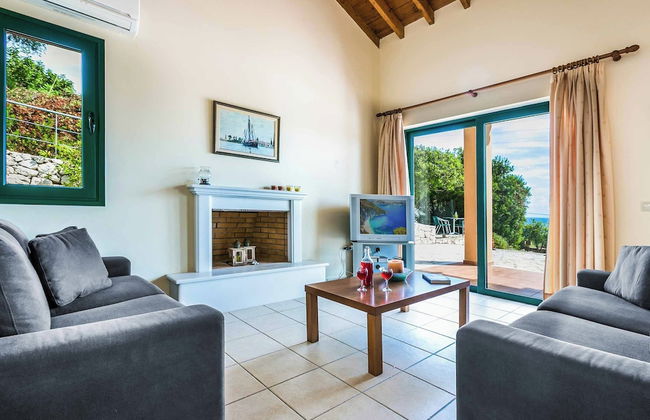 Villa Ventura - Photo 1