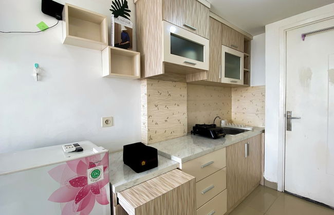 Homey And Cozy Living Studio At Poris 88 Apartment - Foto 10