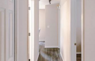 4-bedroom Burlington with AC & Wifi - Foto 6