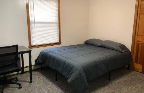 Private house with 4 bedrooms and 2 bathrooms, direct NYC Manhattan train only 10 minute walk away, MetLife Stadium FIFA World Cup 30 minutes away - Foto 6