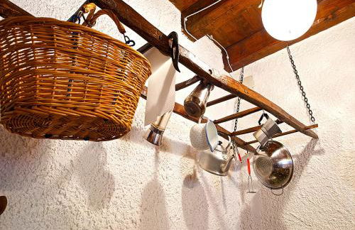 Cottage in Italy With Alpine Fireplace - Foto 71