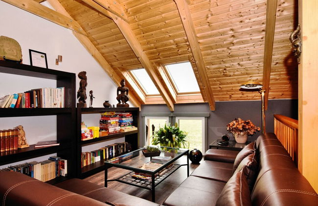 Villa With Heated Outdoor Pool and Sauna - Photo 20