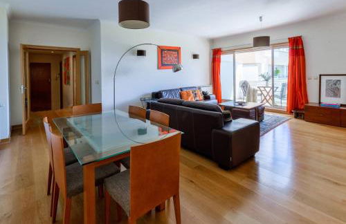 Fantastic Seaside Family Apartment with Pool - Foto 14