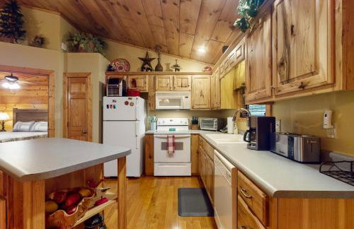 Bear Necessity Cabin - Foto 12