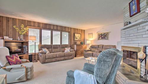 Great Bear Lake Home with Private Dock and Fire Pit! - Foto 4