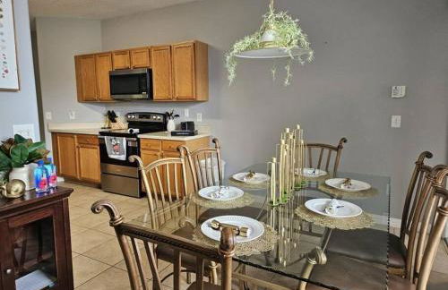 Discover the Deep Blue with Finding Nemo House - Foto 30