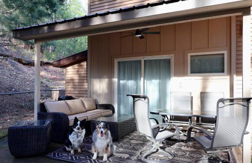 Hidden Hillside Retreat - A Secluded Modern Cabin - Foto 3