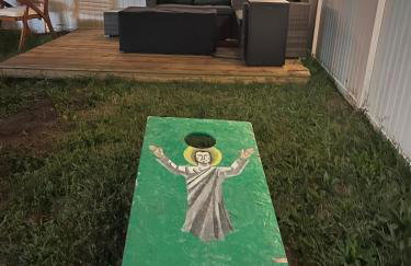 Large Five Bedroom house with outdoor patio with Jacuzzi and television! - Foto 42