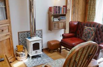 Nest Holiday Hideaway Wren Cottage-Beautiful Location in the Long Mynd Area of Outstanding Natural Beauty- WHIRLPOOL JACUZZI BATH! - Foto 21