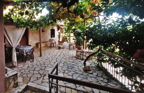 Panorea's Stone House - Foto 9