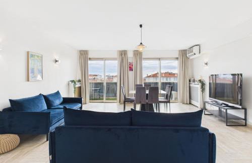 Central -300m Palais- Seaview-A/C-WIFI-spacieux - Foto 17