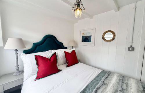 Quaint Cosy Cottage Mousehole - Photo 6