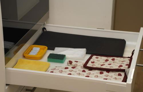 Yeganeh Stays Cologne - Foto 38