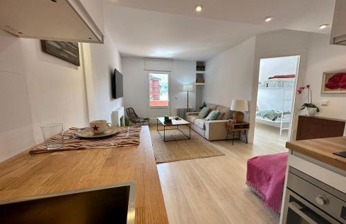 Apartamento Socotor, céntrico, vistas , garaje y Wifi - Foto 7