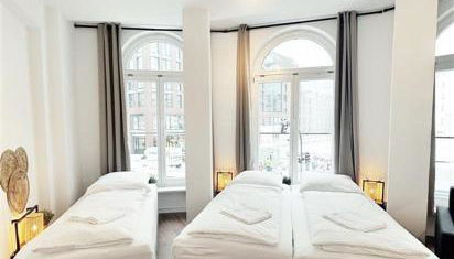 Stylish Apartment near Binnenalster for up to 8 Guests - Foto 3